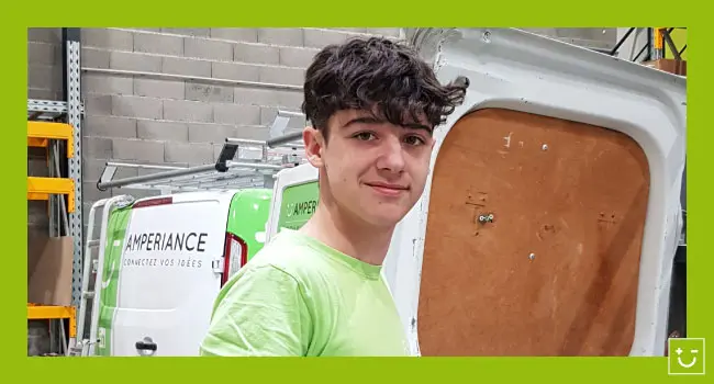 Alexandre en formation chez Amperiance 